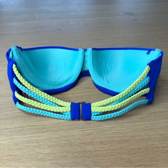 Victoria's Secret Strapless Bandeau Bikini Top Blue Underwire Padded 32C - Picture 8 of 8